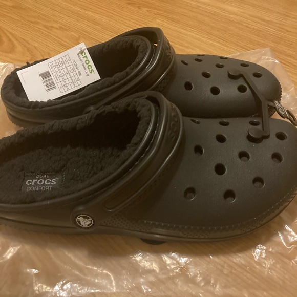 CROCS | Shoes | Lined Crocs Size Mens 3 
